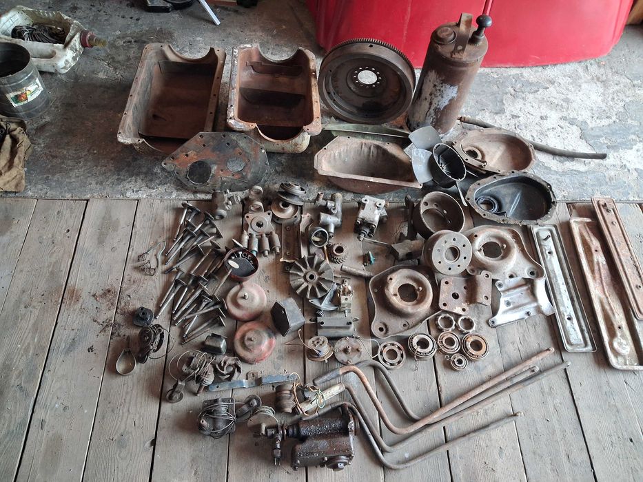 Продам поддон двигателя Москвич 401