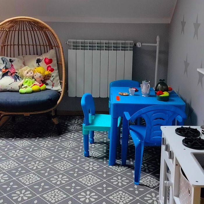 Domek w dolinie .kolo Krynicy zdrój