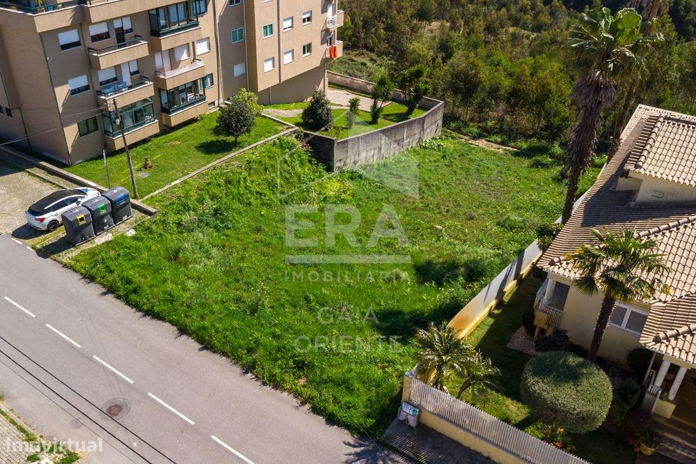 Terreno urbano para construção - São João de Ver