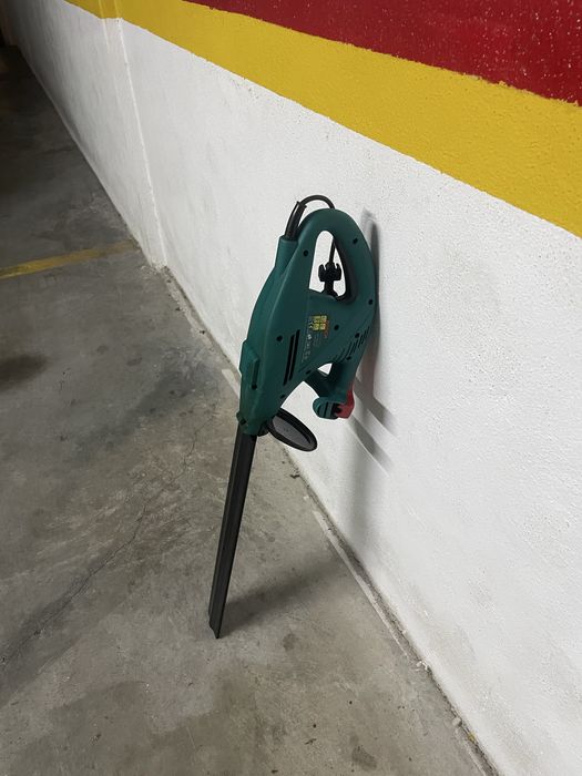 Corta-Sebes BOSCH (Como Novo)