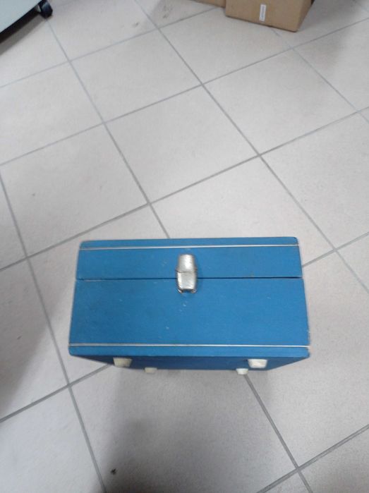 Stary zabytkowy gramofon Narcyz G-260 Fonica