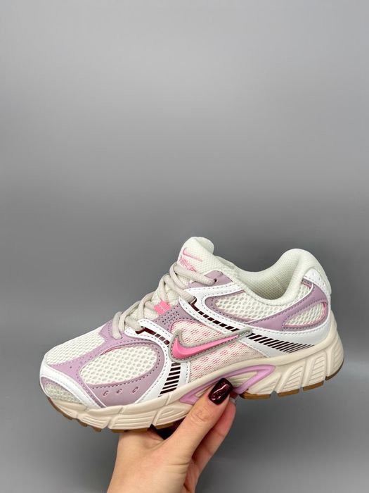 Кросівки Nike V5 RNR HQ7901-104 найки 36-41р