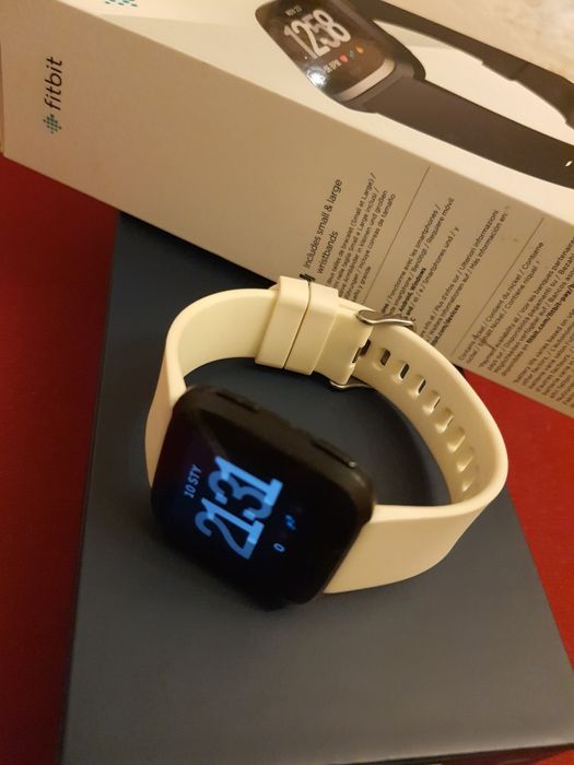 Smartwatch Fitbit Versa z NFC
