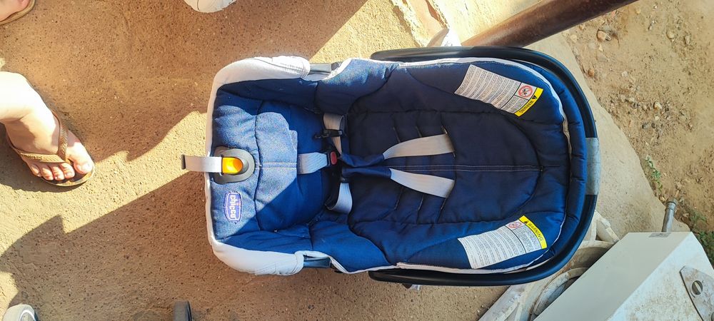 Carrinho Chicco duplo de gémeos