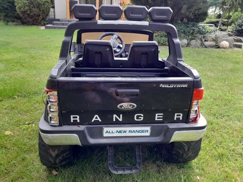 Ford ranger dla dzieci na akumulator