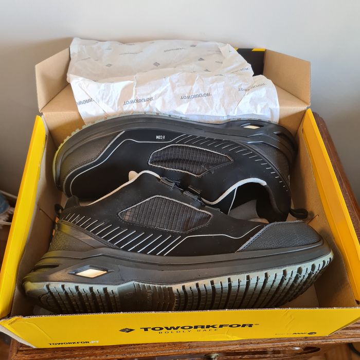 Sapatilhas de trabalho com biqueira de proteção