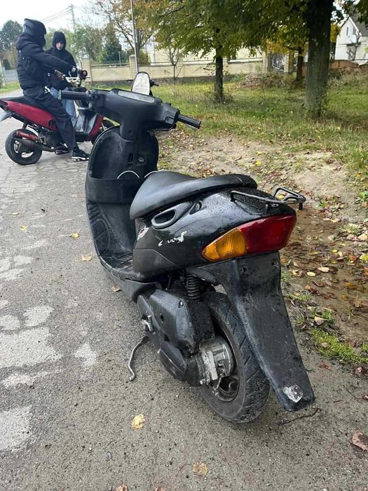 Скутер Suzuki LETS 2