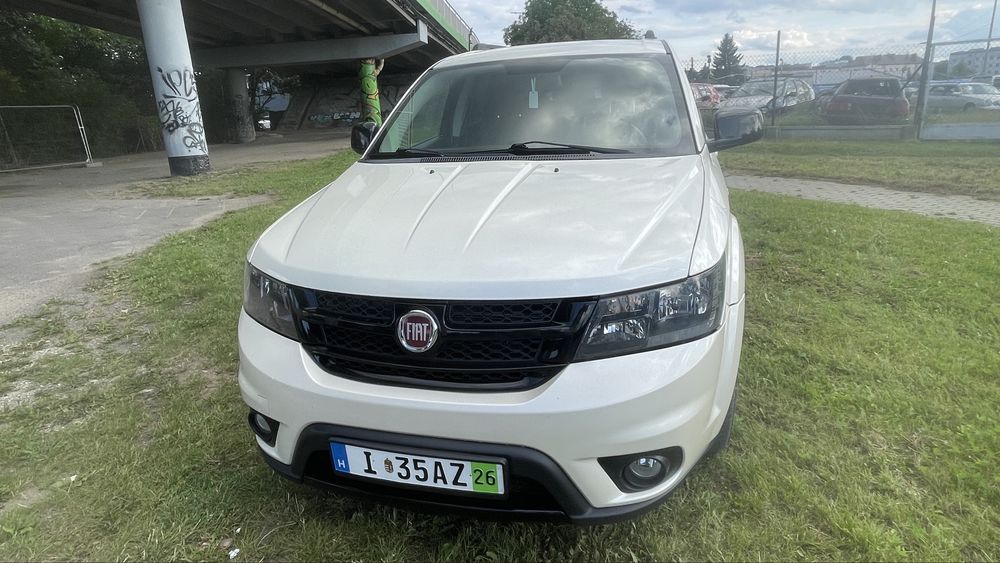 Fiat Freemont Black Code