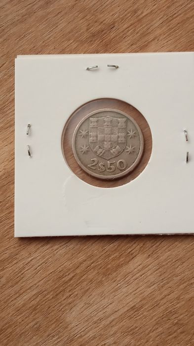 Moeda de 2.50 escudos de 1965