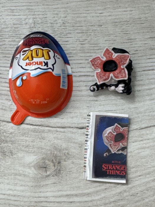 Фігурка kinder joy «дивні дива» демогоргон (читайте опис)