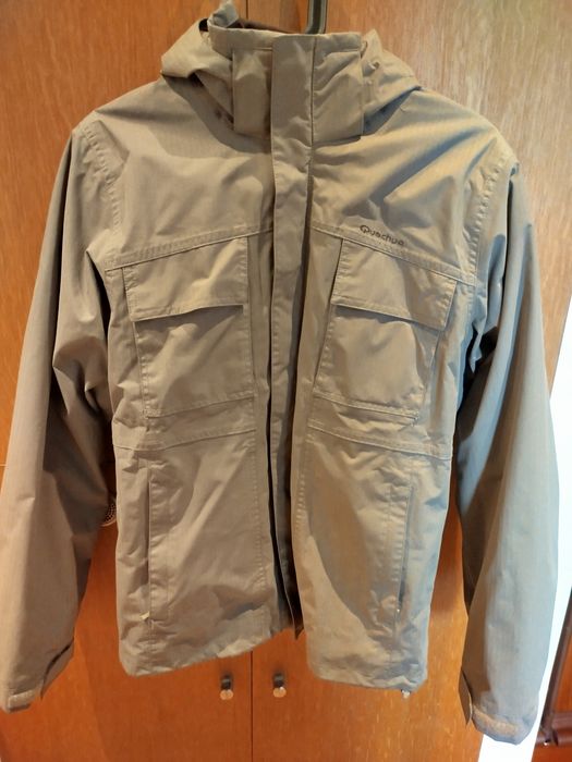 Casaco Decathlon/Quechua (tamanho S)
