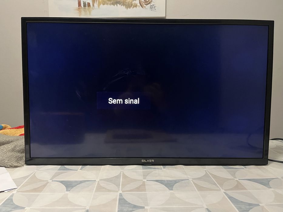 SmartTv 32 polegadas com suporte446158168895662080