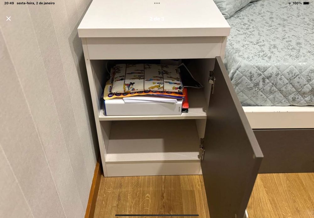 Mobília de quarto de criança com 2 colchões ,um deles nunca foi usado