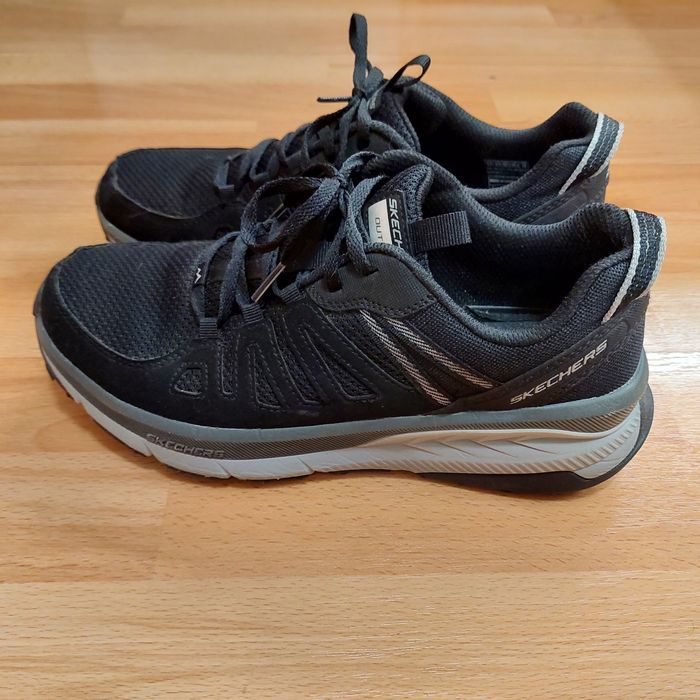 Кроссовки Skechers 39,5