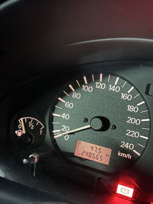 Mitsubishi Carisma 1.6 /103 KM  • Zadbana • Alufelgi • Sprawna • Opłacona