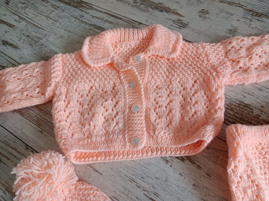 Komplet niemowlęcy ręcznie robiony 62