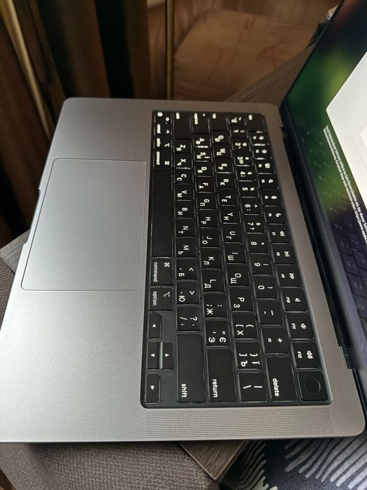 MacBook Pro m3 512/10gpu/8cpu