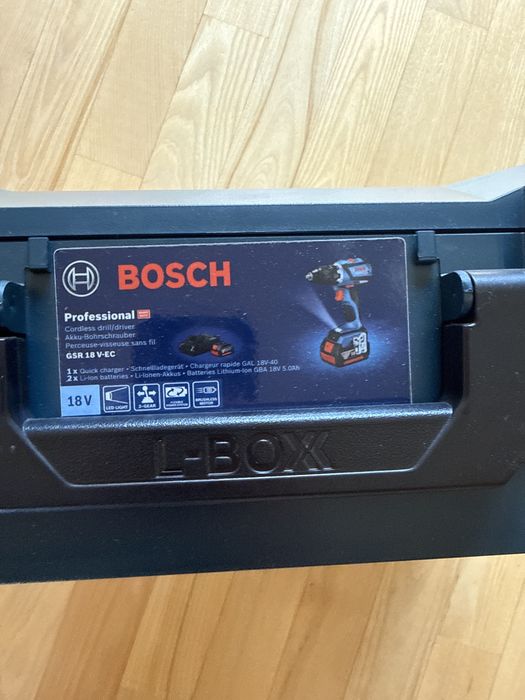 Skrzynka narzędziowa bosch