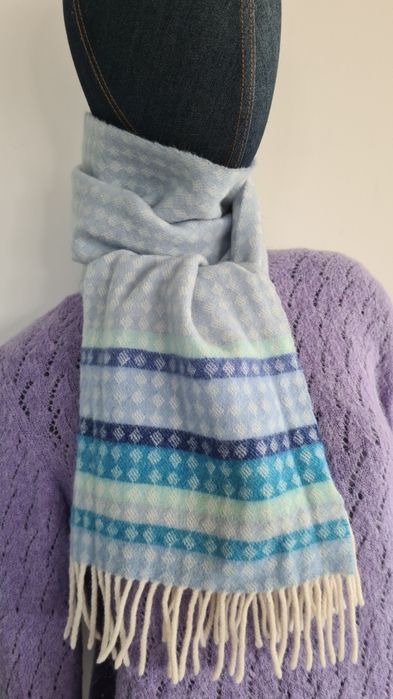 Szalik Szal 100% Lambswool Wełna Wool. Baby blue Błękitny Liliowy