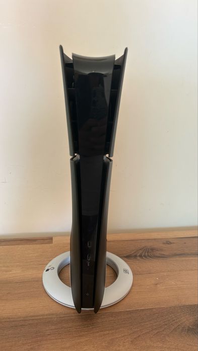 PS5 Digital Slim + Commando