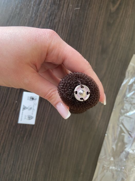 Бублик для пучка на кнопці