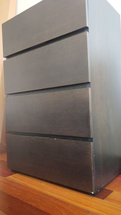 Camiseiro e mesinhas de cabeceira