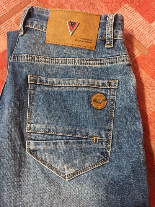 Джинси, Mom новые