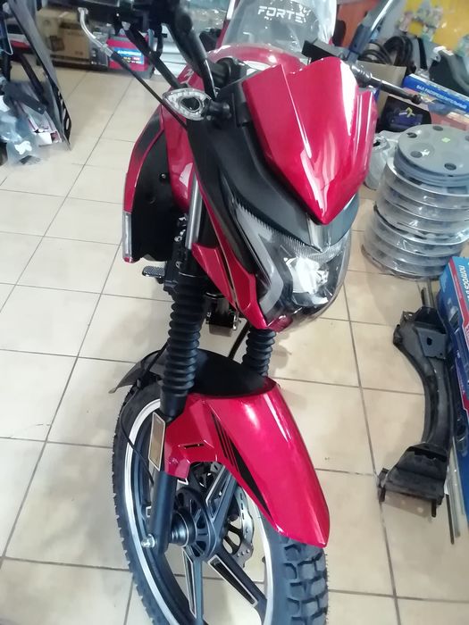 Мотоцикл FT 200 EN Forte червоний