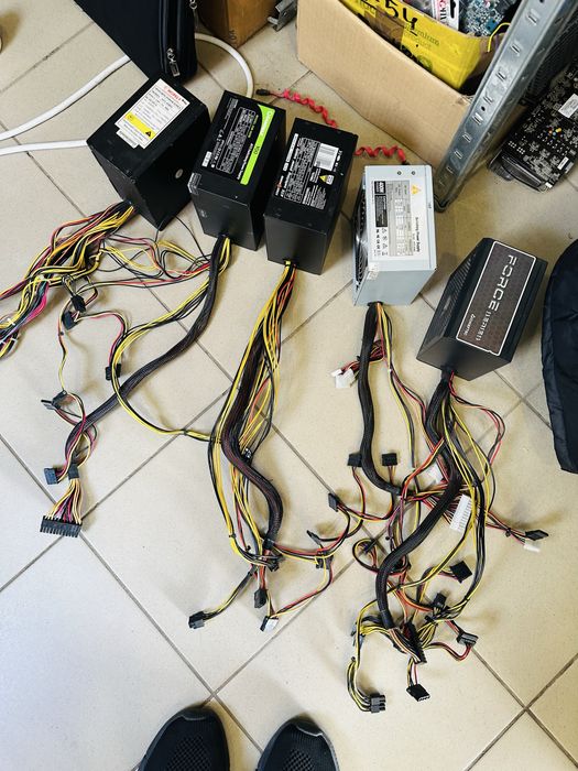 Блок живлення chiftec CPS - 550S