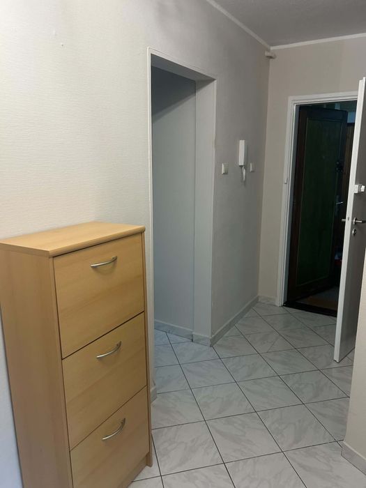Atrakcyjne mieszkanie od zaraz !
Oferuję na wynajem bardzo funkcjonalne , w doskonałej lokalizacji mieszkanie ( ul. Sikorskiego) - Widok 6