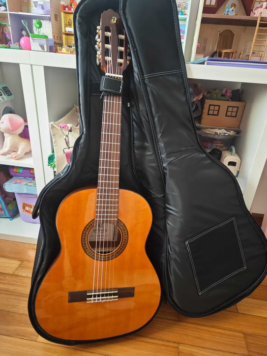 Guitarra nova (usada 2 vezes)