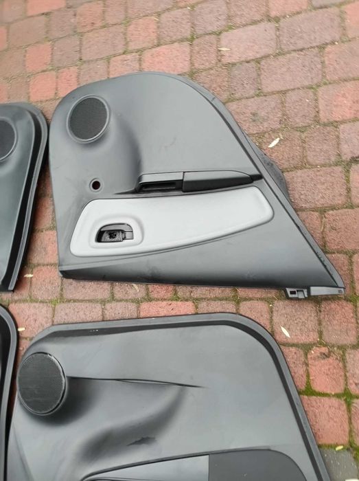 Toyota Yaris III fotele kanapa boczki transport