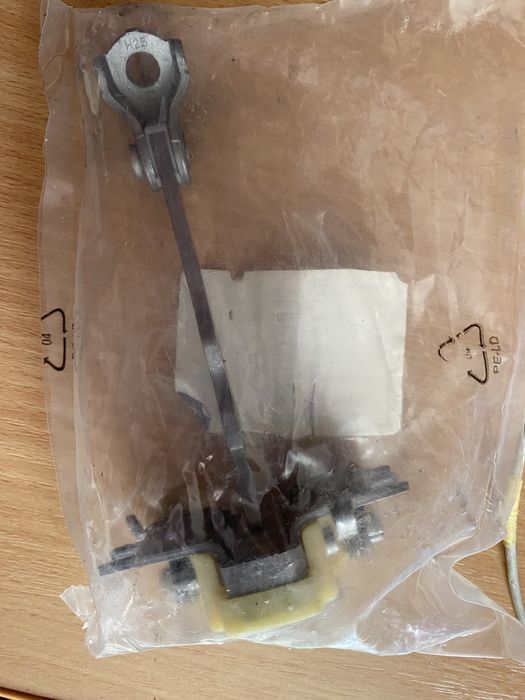 Обмежувач дверний оригінал