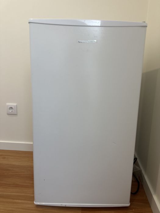 Frigobar pequeno perfeito para guartos