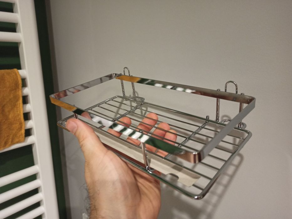 Pryrznicowa metalowa półka na przyssawkach
