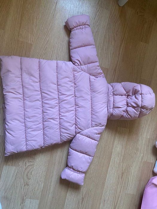 Рожева куртка benetton