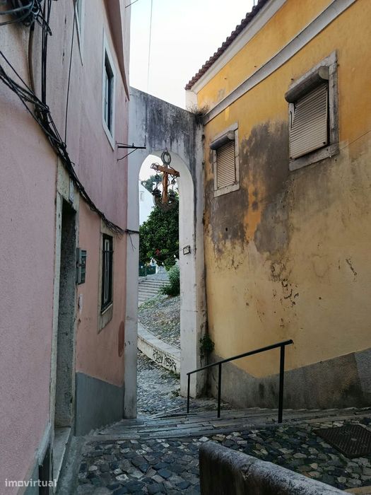 T1 ALfama ao metro de Santa Apolonia e Terreiro do Paço