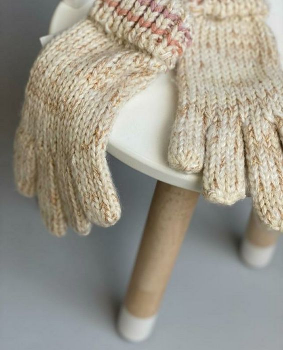 Рукавички             .