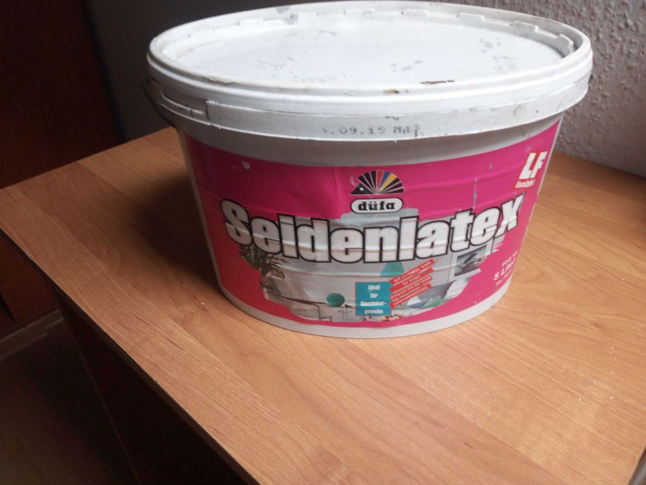 Farba lateksowa Dufa Seidenlatex PT-D101 5 L szara