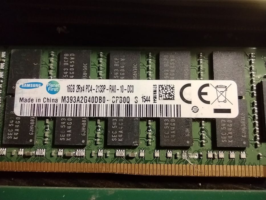 Серверна DDR4 DDR3 16Gb 8Gb ECC reg 2400 2133 12800 14900