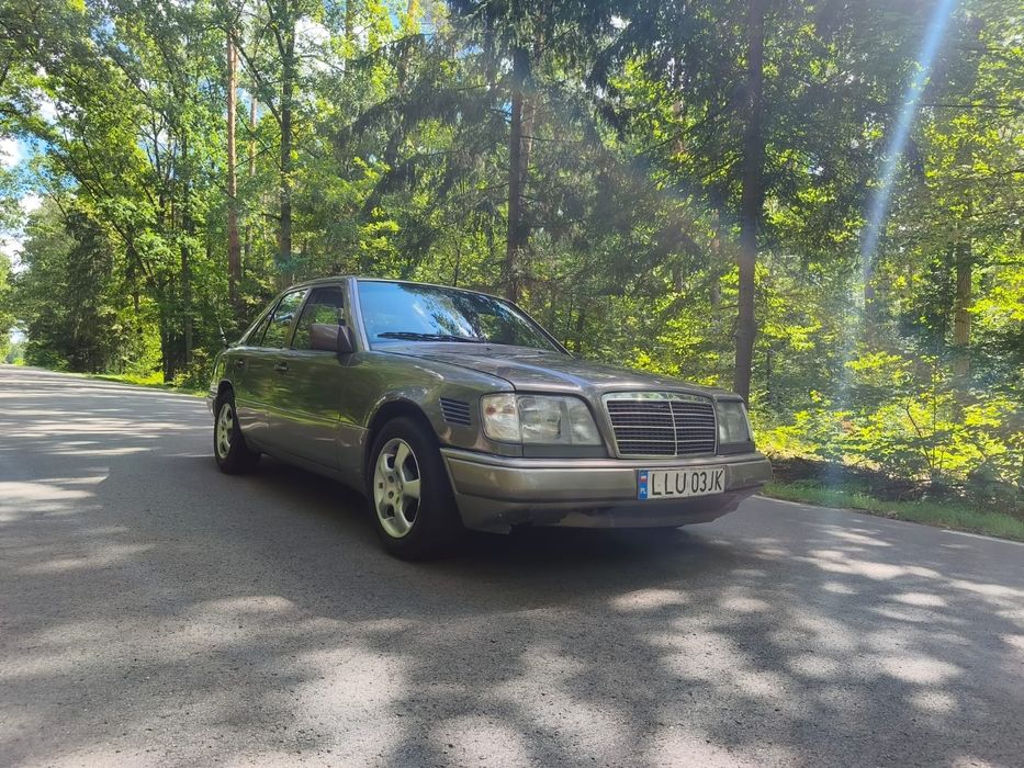 Mercedes Benz 124   2,5D