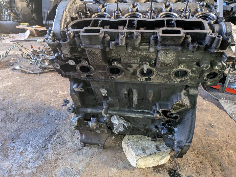 Двигун Peugeot Citroen D4164T 1 6D 16кл Volvo C30 S40 V50 Ford 04 12р