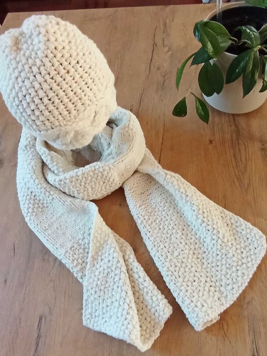 Ciepły super komplet "Max & Steel": Duży szal + Czapka, wełna.