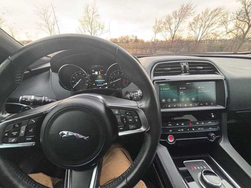 2019 Jaguar F-PACE