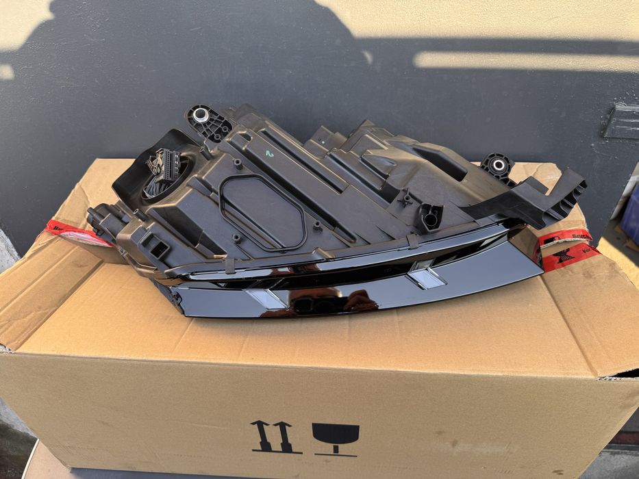 Skoda Octavia IV Lewa lampa full led nowa oryginal 5E4941017A