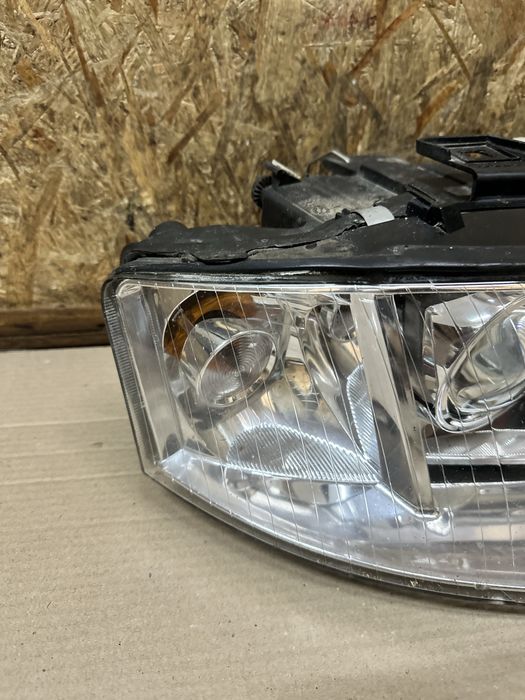 Передня права фара Audi A6 C5 Ауді А6 Ц5 2000—2004 рестайл