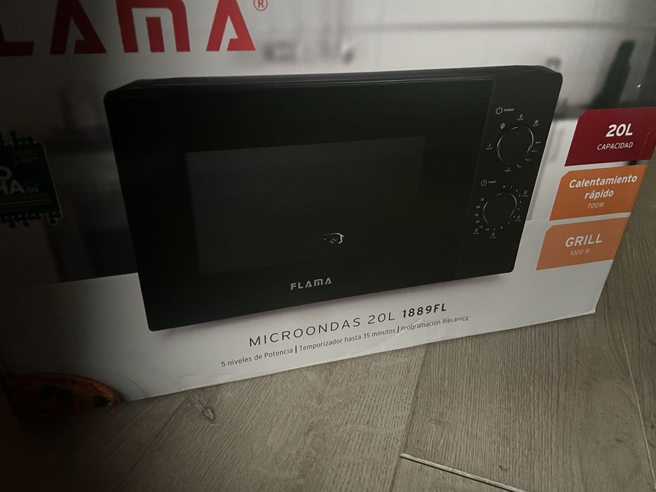NOVO - Microondas Grill FLAMA 1889 FL (20L)