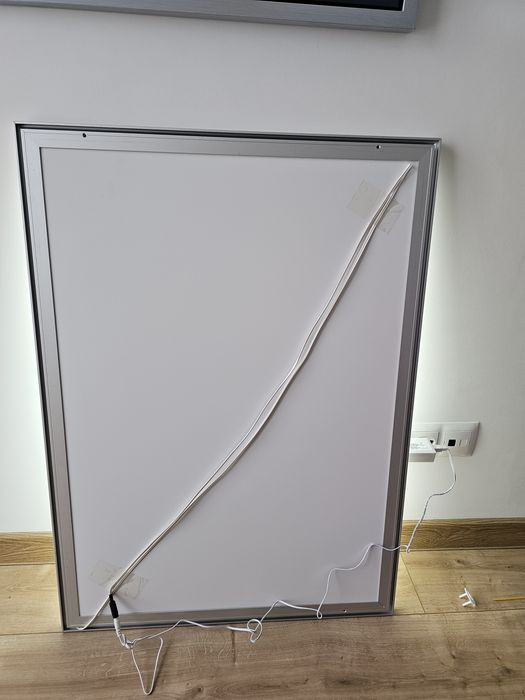 Rama Led Podświetlana 89 x 64 cm