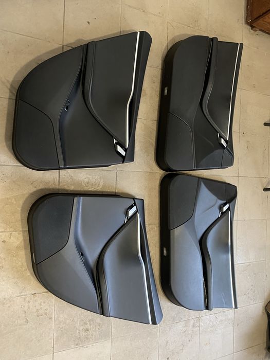 Дверна карта , обшивка дверерей Tesla Model S 2012-2016