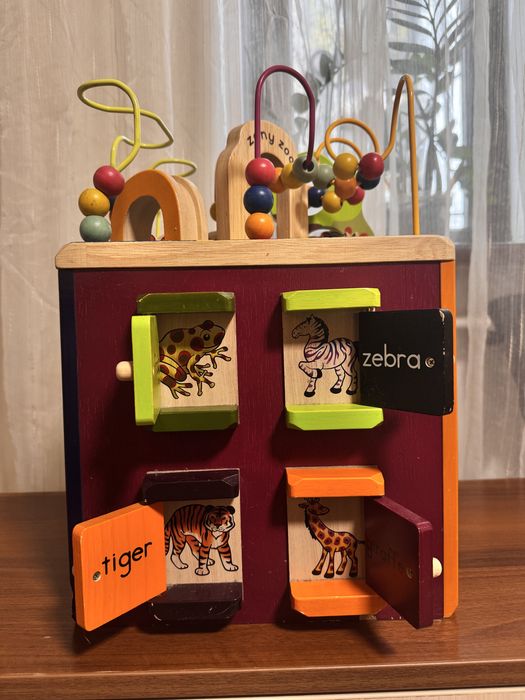 Бізікуб Battat Зоо-куб дерев'яний, деревянный бизи куб